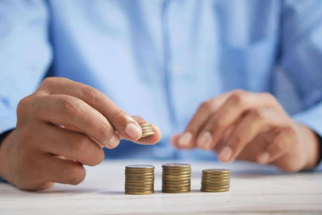 冰火新消費：誰(shuí)已退場(chǎng)？誰(shuí)還在砸錢(qián)？